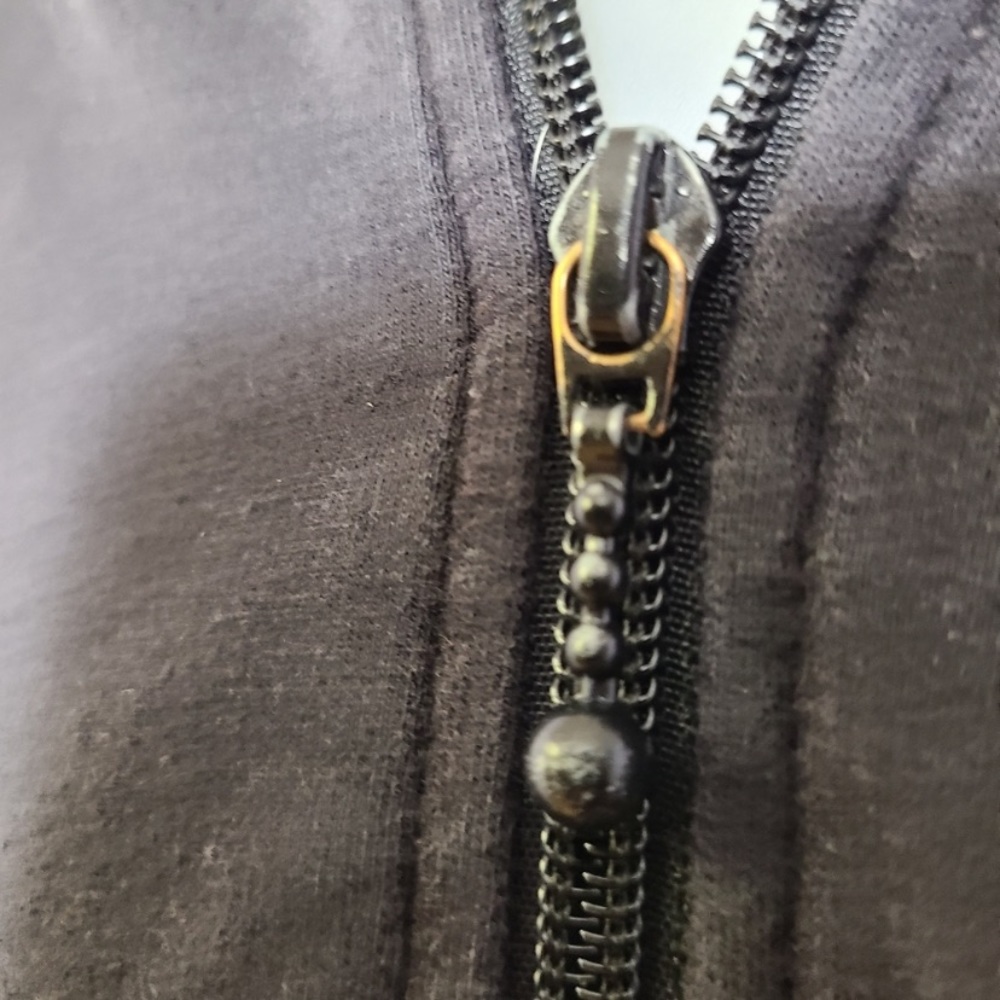Harley Davidson studded wing hoodie - Picture 6 of 7